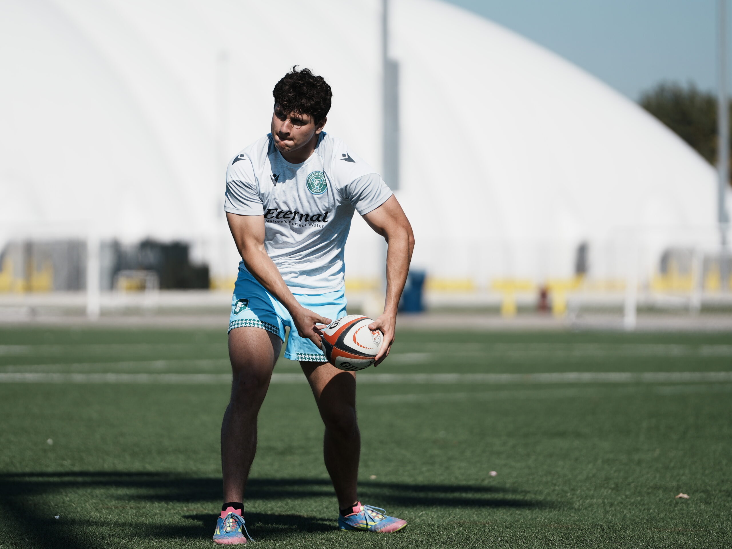 Hounds Promote Scrumhalf Mathis Demandolx to Senior Squad